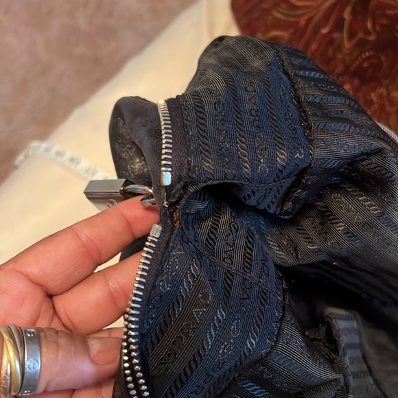 Prada black bag auténtic - Picture 15 of 16